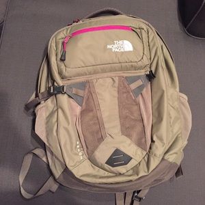 The North Face Recon FlexVent Backpack